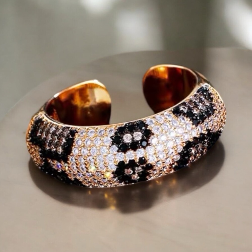 ADJUSTABLE LEOPARD PAVE GOLD RING - Picture 2 of 4